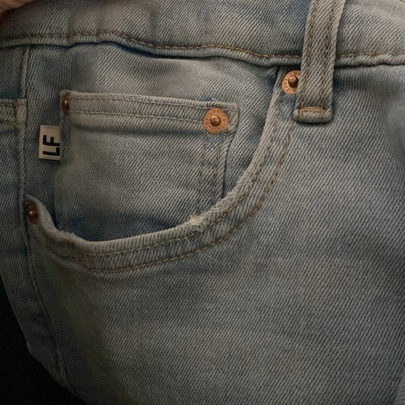 Lovers and Friends / River Low Rise ultra Flare in Key west light wash jeans 31 - Picture 8 of 9